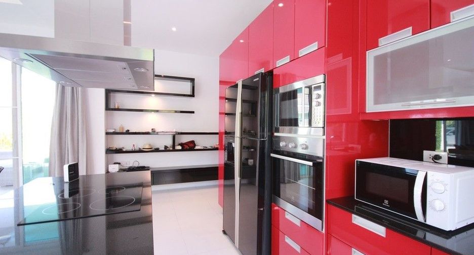 À vendre 4 chambres villa à Hua Hin, Prachuap Khiri Khan