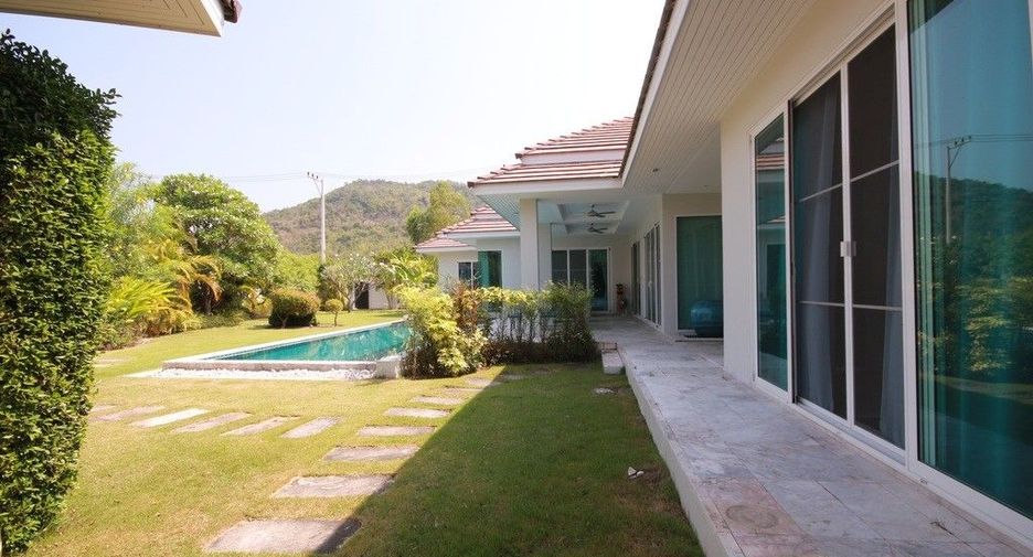 À vendre 4 chambres villa à Hua Hin, Prachuap Khiri Khan