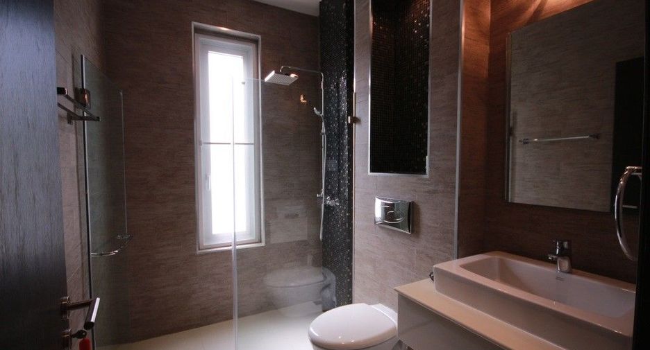 À vendre 4 chambres villa à Hua Hin, Prachuap Khiri Khan