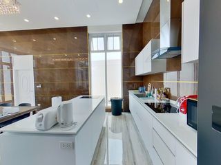 Villa zum Kauf mit 6 Zimmer in Bang Lamung, Chonburi