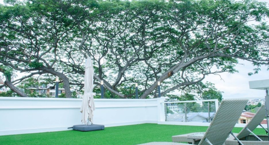 Villa zum Kauf mit 6 Zimmer in Bang Lamung, Chonburi