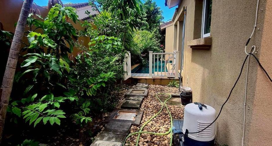 For sale 3 bedrooms villa in Bang Lamung, Chonburi