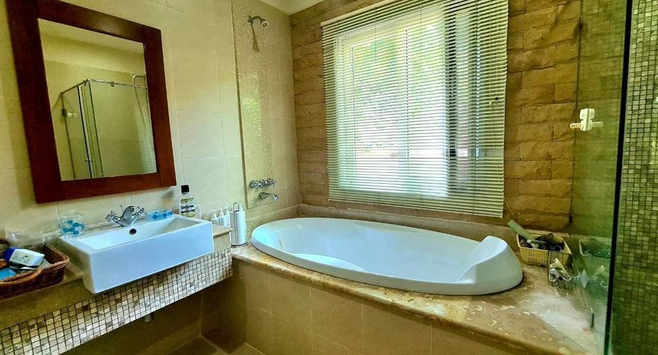 For sale 3 bedrooms villa in Bang Lamung, Chonburi