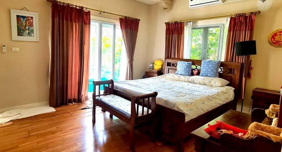 For sale 3 bedrooms villa in Bang Lamung, Chonburi