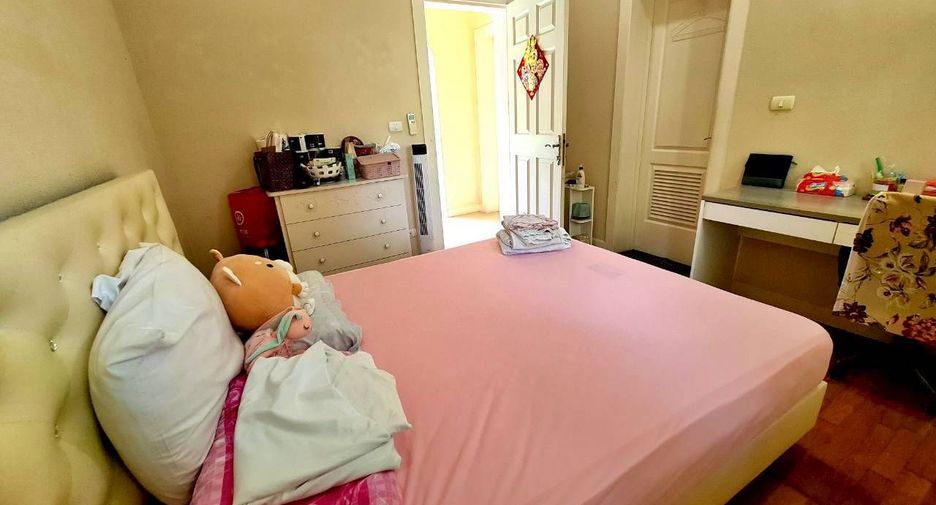 For sale 3 bedrooms villa in Bang Lamung, Chonburi