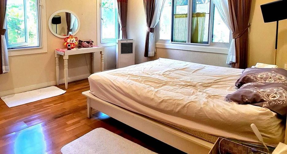 For sale 3 bedrooms villa in Bang Lamung, Chonburi