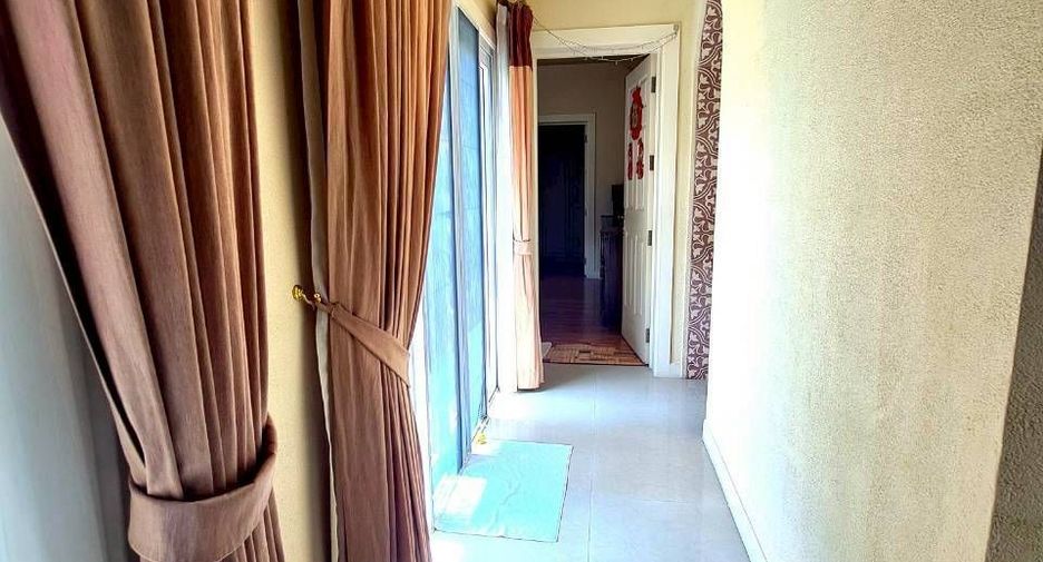 For sale 3 bedrooms villa in Bang Lamung, Chonburi