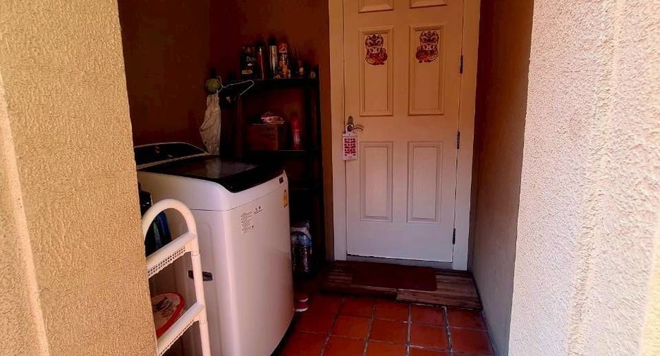 For sale 3 bedrooms villa in Bang Lamung, Chonburi
