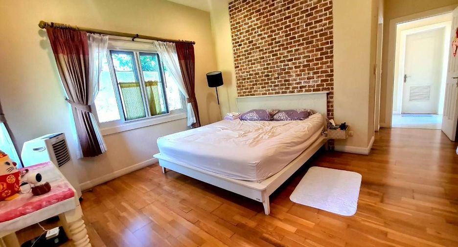 For sale 3 bedrooms villa in Bang Lamung, Chonburi