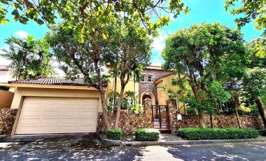 For sale 3 ベッドルーム villa in Bang Lamung, Chonburi