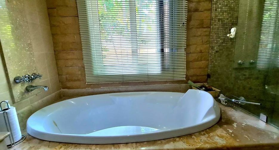 À vendre 3 chambres villa à Bang Lamung, Chonburi