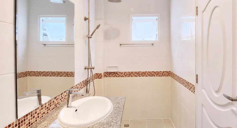 For sale and for rent 3 bedrooms house in Mueang Samut Sakhon, Samut Sakhon