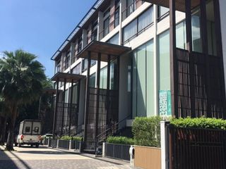 For sale and for rent 2 bedrooms townhouse in Phra Khanong, Bangkok