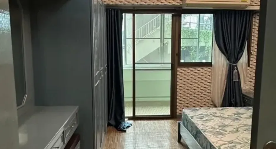 Condo en venta y en alquiler de 1 habitaciones en Si Racha, Chonburi