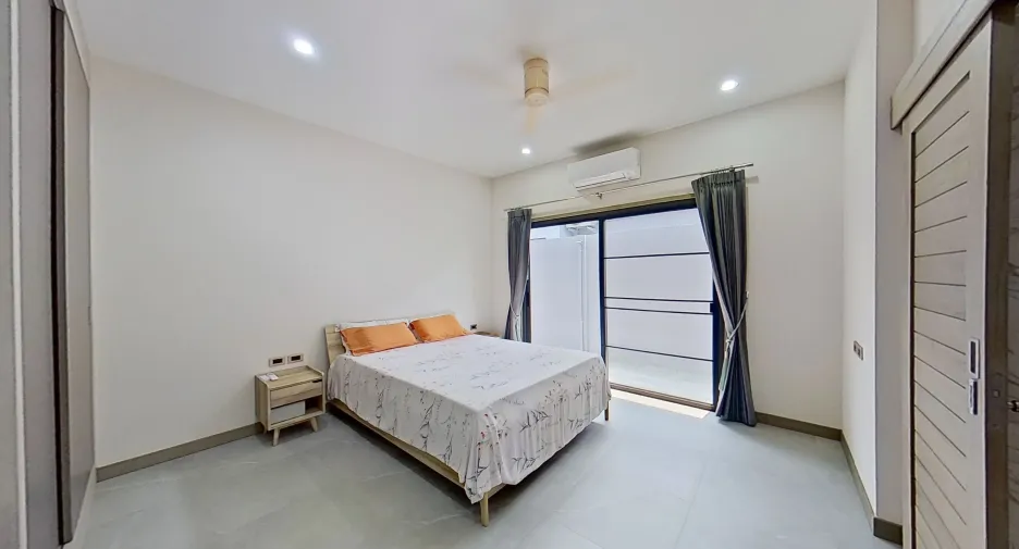 For sale 2 ベッドルーム villa in Bang Lamung, Chonburi