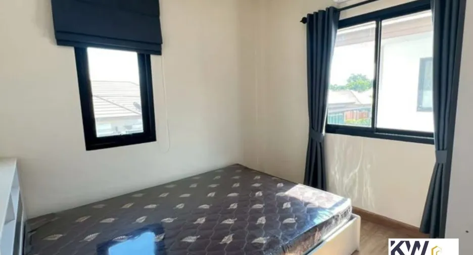 For rent 3 bedrooms house in Ban Bueng, Chonburi