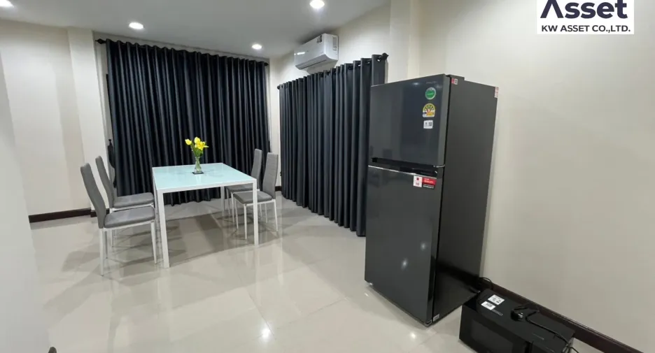 For rent 3 bedrooms house in Ban Bueng, Chonburi