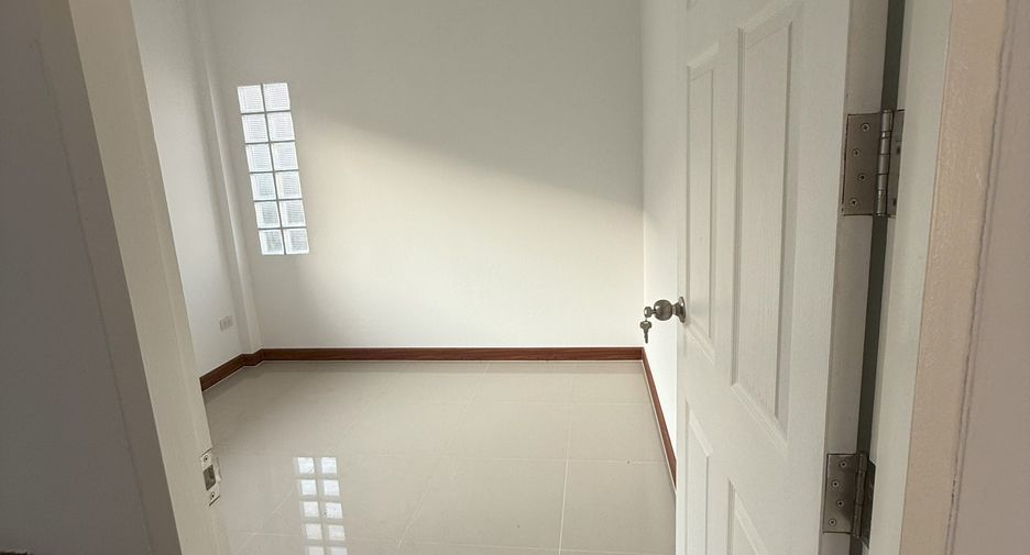 For sale 3 bedrooms house in San Sai, Chiang Mai