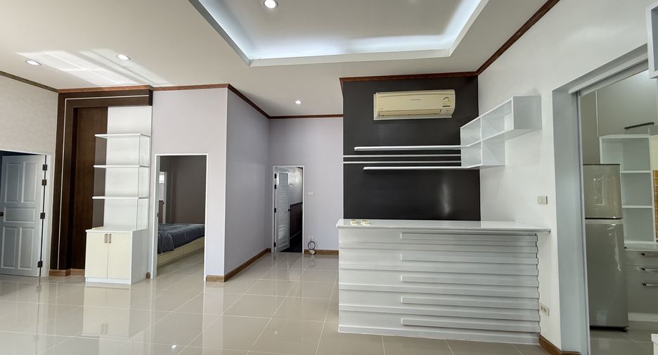 Haus zur Miete mit 3 Zimmer in Bang Lamung, Chonburi