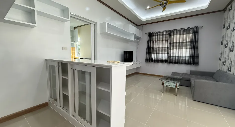 Haus zur Miete mit 3 Zimmer in Bang Lamung, Chonburi