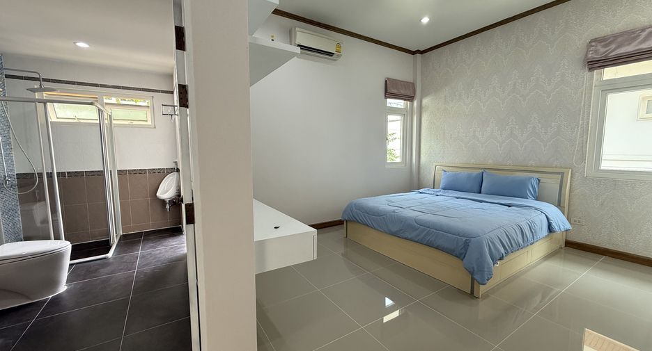 Haus zur Miete mit 3 Zimmer in Bang Lamung, Chonburi