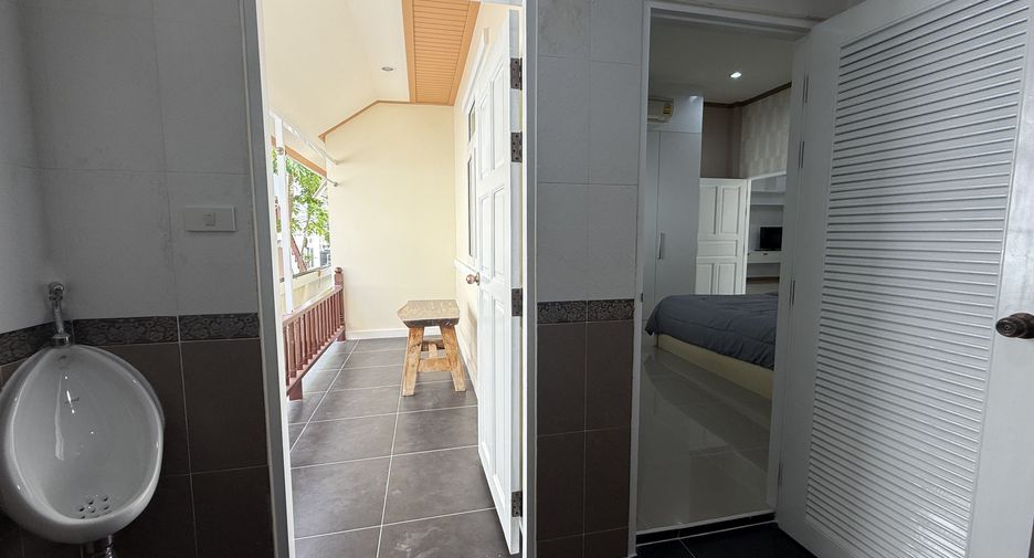 Haus zur Miete mit 3 Zimmer in Bang Lamung, Chonburi