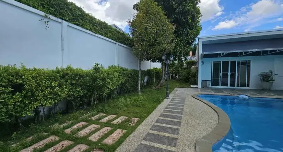 For rent 3 bedrooms villa in Thalang, Phuket