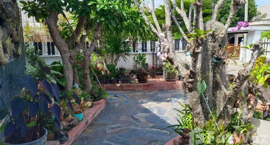 Villa zum Kauf mit 3 Zimmer in Hua Hin, Prachuap Khiri Khan