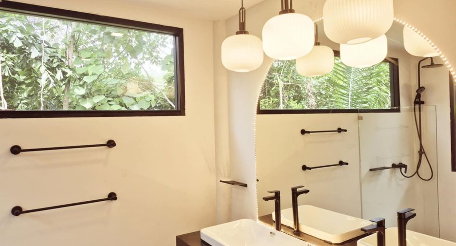 For sale and for rent 3 bedrooms villa in Mueang Phuket, Phuket