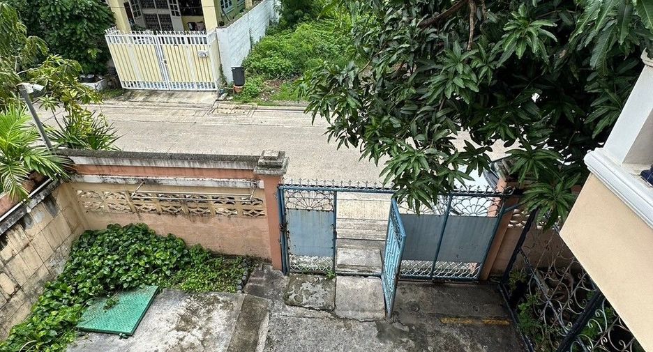 Casa en venta de 16 habitaciones en Bang Khen, Bangkok