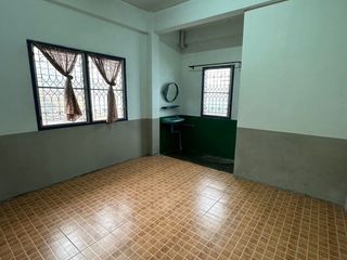 Casa en venta de 16 habitaciones en Bang Khen, Bangkok