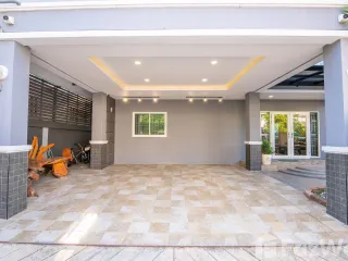 出售 3 卧室 独立屋 在 Saphan Sung, 曼谷