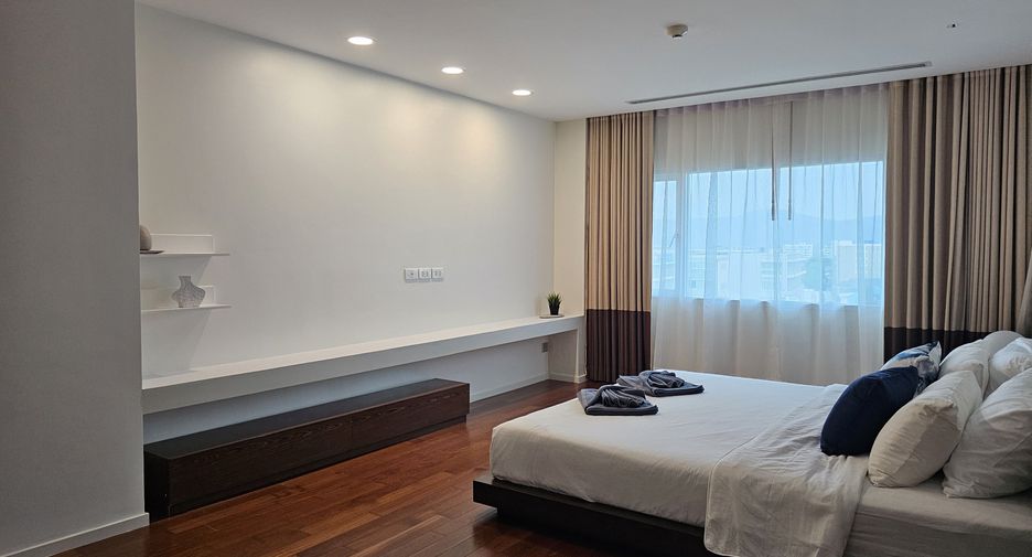 For rent 5 bedrooms condo in Hua Hin, Prachuap Khiri Khan