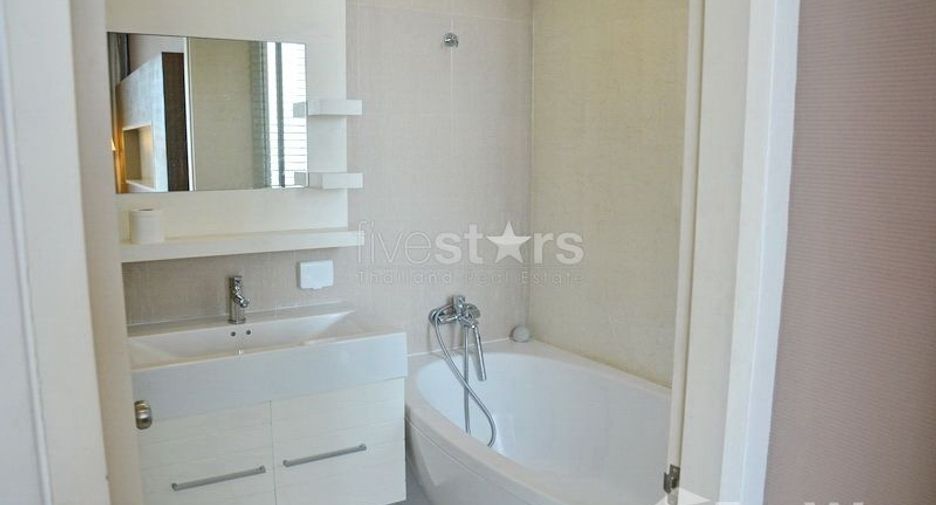 For sale and for rent 1 bed condo in Watthana, Bangkok