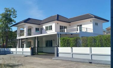 For rent 4 bedrooms villa in Doi Saket, Chiang Mai