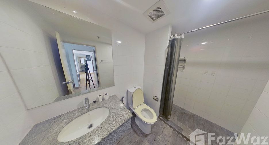 For sale and for rent 2 bedrooms condo in Khlong San, Bangkok
