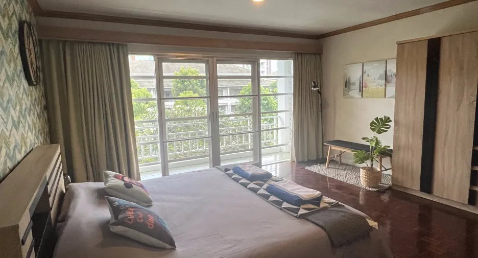For rent 4 bedrooms townhouse in Hua Hin, Prachuap Khiri Khan