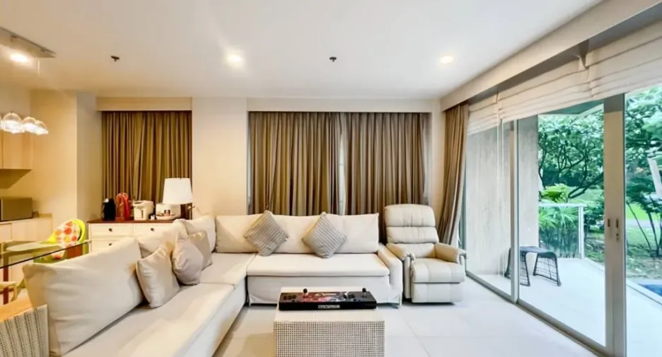 For sale 2 bedrooms condo in Cha Am, Phetchaburi