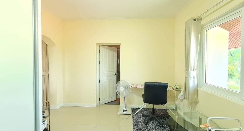 ขาย 4 ห้องนอน วิลล่า ใน สัตหีบ, ชลบุรี