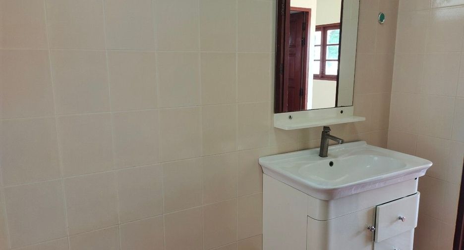 For rent 3 bedrooms villa in Hua Hin, Prachuap Khiri Khan