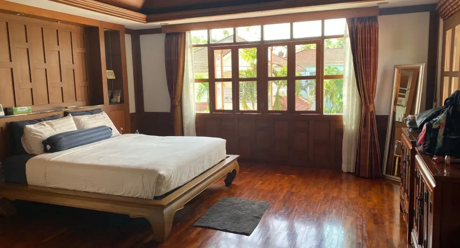 ขาย และ ให้เช่า 4 ห้องนอน บ้านเดี่ยว ใน เมืองภูเก็ต, ภูเก็ต