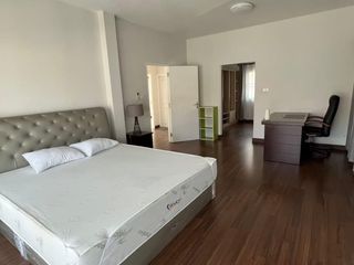 For rent 4 bedrooms house in San Kamphaeng, Chiang Mai