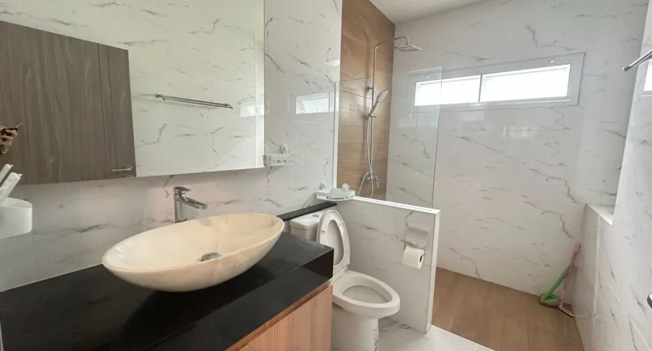 Haus zum Kauf mit 3 Zimmer in Bang Lamung, Chonburi