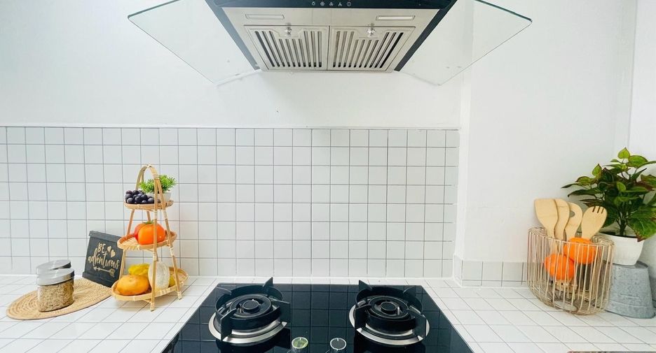 For sale 2 bedrooms house in Saraphi, Chiang Mai