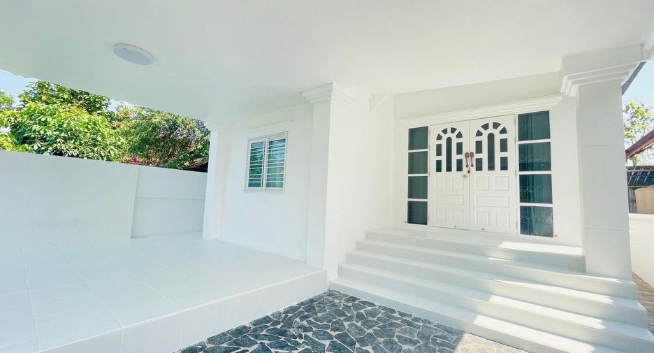 For sale 2 bedrooms house in Saraphi, Chiang Mai