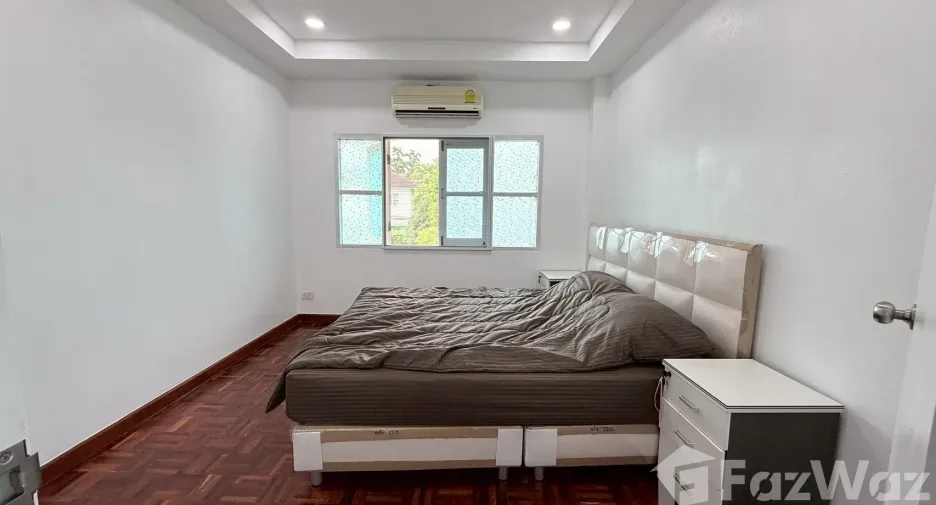 Casa en alquiler de 3 habitaciones en Ban Chang, Rayong