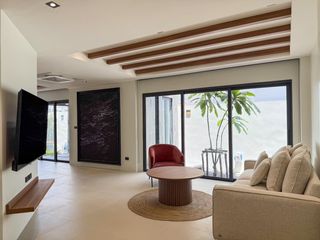 For sale and for rent 3 bedrooms villa in Mueang Phuket, Phuket