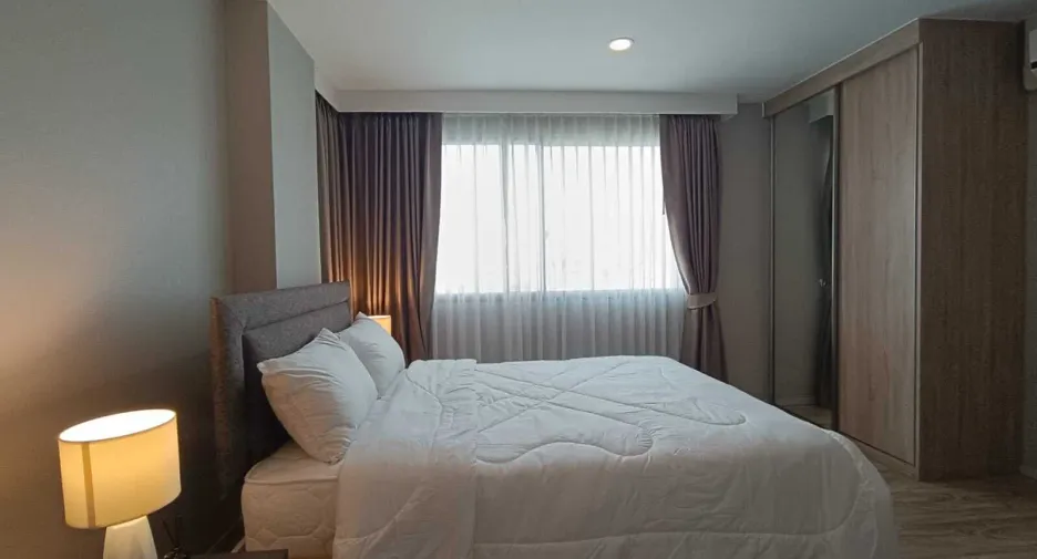 ขาย 2 ห้องนอน คอนโด ใน สาทร, กรุงเทพฯ