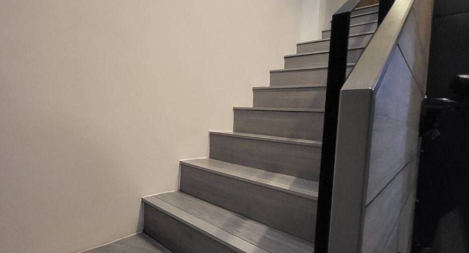 For sale 1 bed condo in Huai Khwang, Bangkok