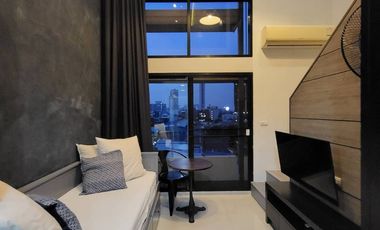 For sale 1 bed condo in Huai Khwang, Bangkok